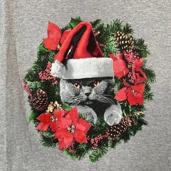 CHRISTMAS Cat with Santa Hat Holiday Wreath Heather Gray Crewneck T-Shirt Size S - Picture 3 of 13